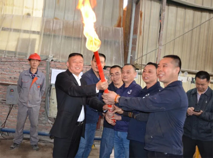 熱烈祝賀公司一車間窯爐成功復(fù)產(chǎn)點(diǎn)火！